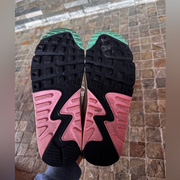 Nike Air Sneakers in Pink and Gray - Picture 11 of 11